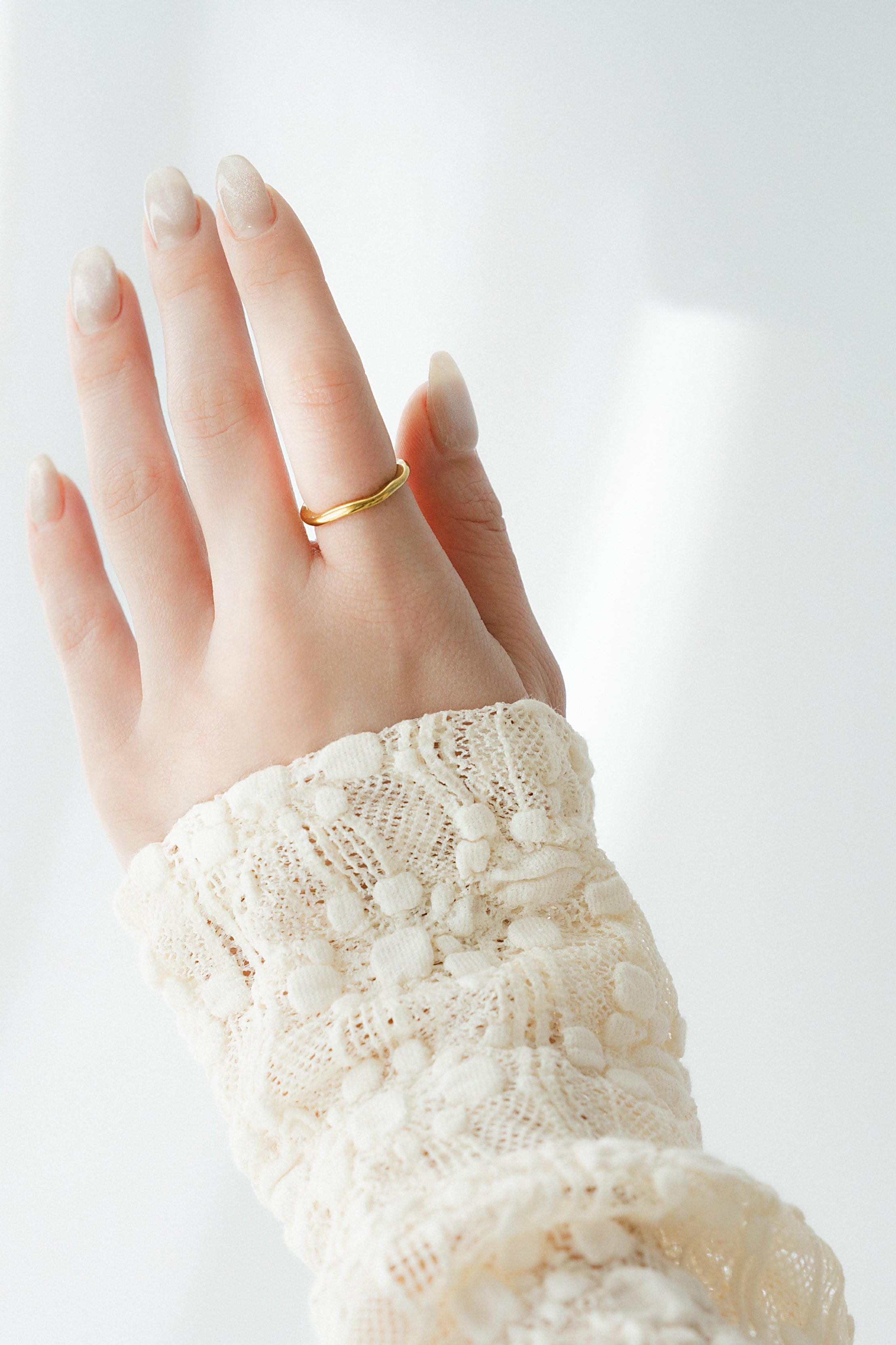 ニュアンスウェーブリング ゴールド 重ね付けしやすいデイリーリング 金属アレルギー対応 EPIS