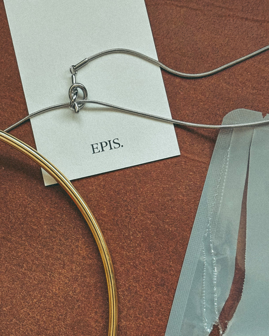 Y-Chain Long Necklace